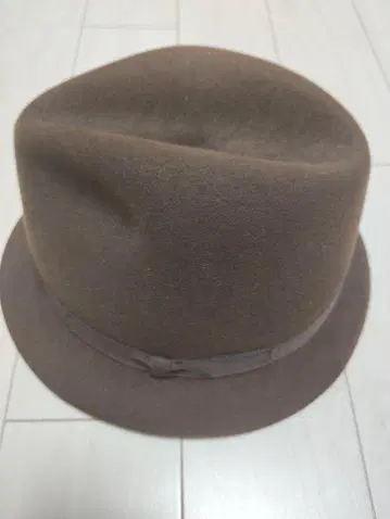 size 58 투모로우랜드 별주 barbisio 중절모