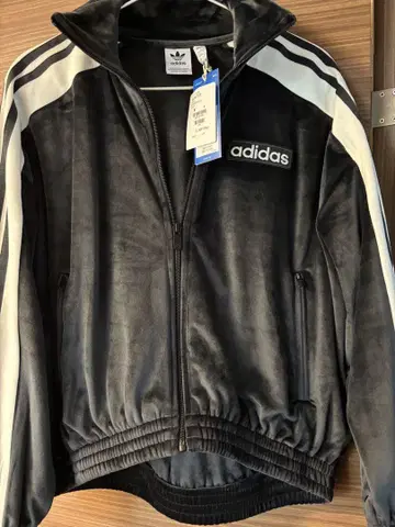 시게모리 사토미 아디블레이크 벨로아 adidas 블랙 저리 M 사이즈