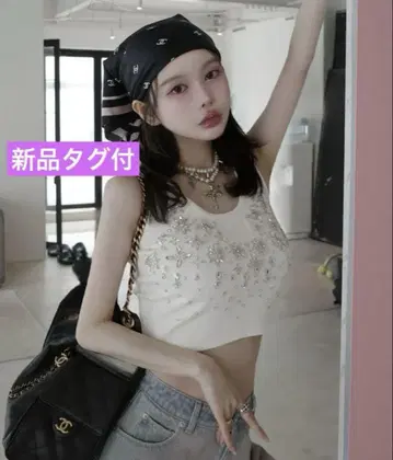 미사용 새상품 Darich 주얼리 리브 슬리브리스 상의
