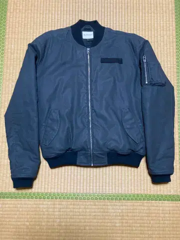 DEUS MA1 플라이트 자켓 S 사이즈