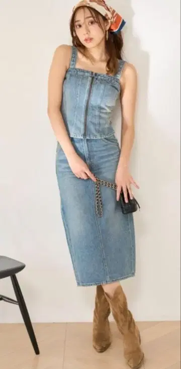 [ SNIDEL/Levi's ] HR 백 슬릿 스커트 24