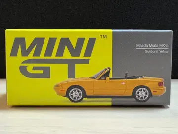 1/64 MINI GT 마쓰다 MX-5 (마쓰다 유노스 로드스터)
