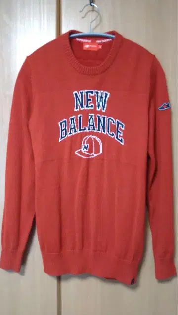 NEW BALANCE 니트 스웨터 오렌지