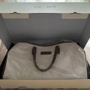 보스턴 백/V(태현) of BTS