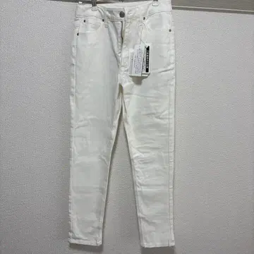 화이트 데님 팬츠