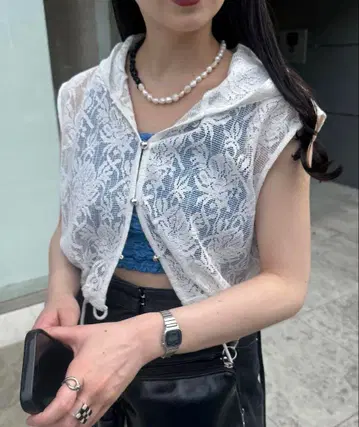 Kastane yamada 기획 레이스 슬리브리스 후드티