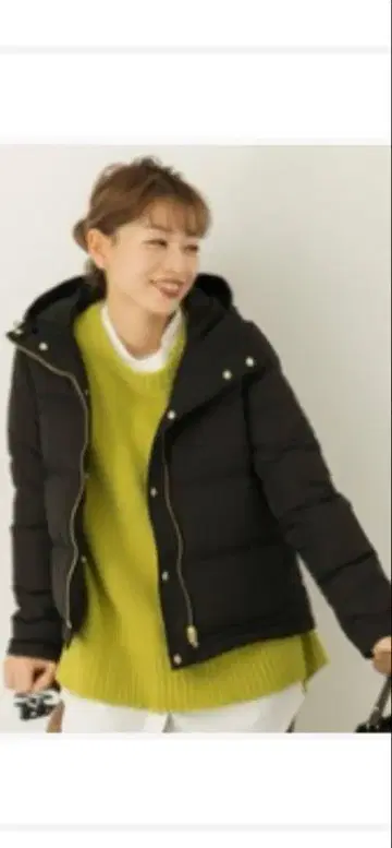 어반 리서치 블랙 후드 부착 다운 자켓
