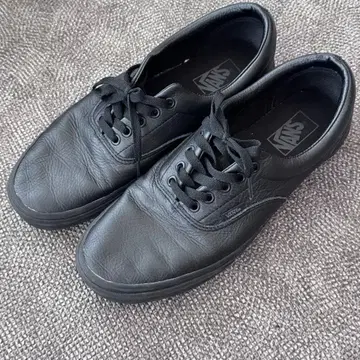 VANS 블랙 가죽 스니커즈 US11.0