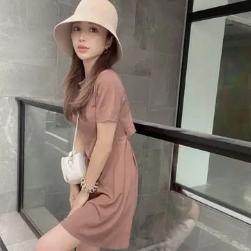 에이미 이스트 월 라운드 미니 백 화이트