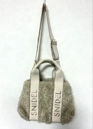 SNIDEL 퍼풍 토트백 (숄더백) [새상품급]