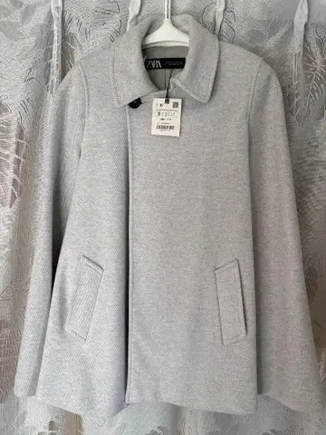 [ 미사용 ] ZARA 라이트 그레이 케이프 코트 S 사이즈