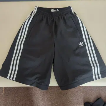adidas 블랙 워크 팬츠 XS