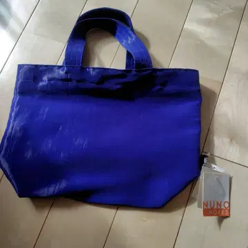 NUNO WORKS 보라색 핸드백 미사용 새상품