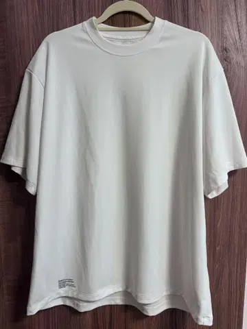 FreshService TECH SMOOTH CREW NECK 티셔츠