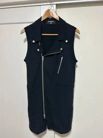 GOMME HOMME 블랙 라이더 베스트