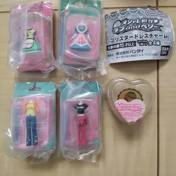 오샤레마녀 러브 and 베리 가챠 블리스터 드레스 참