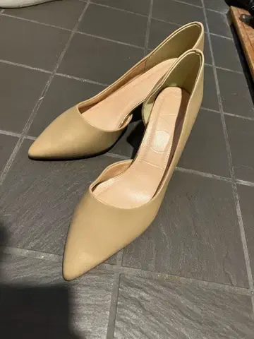 EVOL 베이지 펌프스 하이힐 8cm