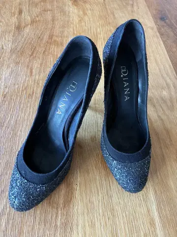 다이애나 블랙 글리터 하이힐 23.5cm