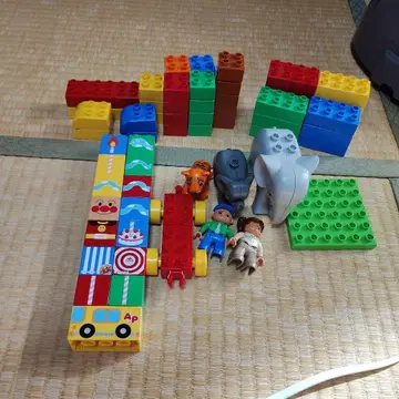 LEGO 블록 세트 피규어 포함