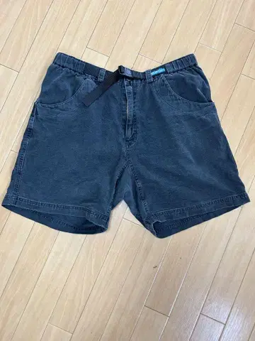 USA L 페이드 블랙 KAVU 숏팬츠