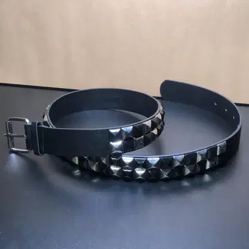 벨트 스터드 블랙 실버 리벳 전체 길이 110cm 폭 3.6cm 블랙