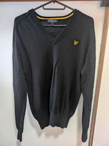 Lyle & Scott 블랙 V넥 니트 L