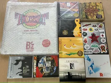 B'z CD 컬렉션과 어패럴 세트