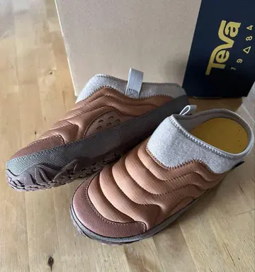 새상품 Teva REEMBER TERRAIN 아웃도어 샌들 24cm