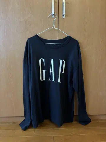 GAP 블랙 긴팔 트레이닝복
