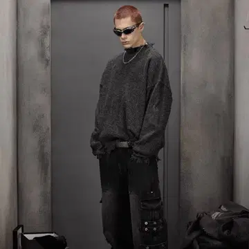 CMF 오버 사이즈 박스 실루엣 니트