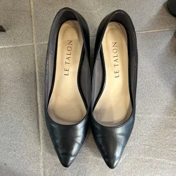 LE TALON 블랙 스틸레토 펌프스 박스 포함