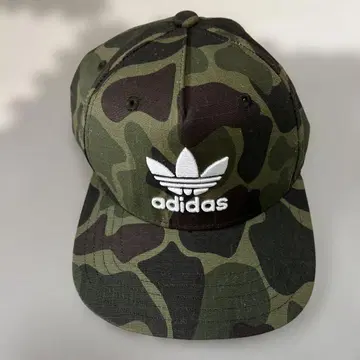 adidas 카모 패턴 캡