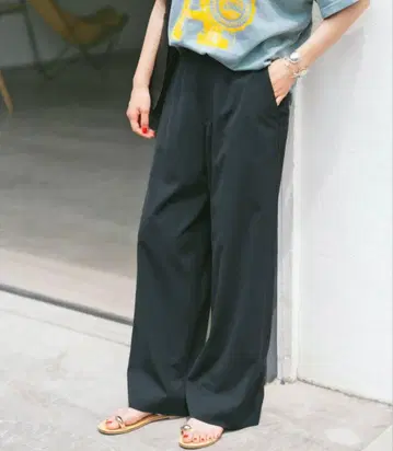 Spick and Span 드라이 스트레치 이지 팬츠