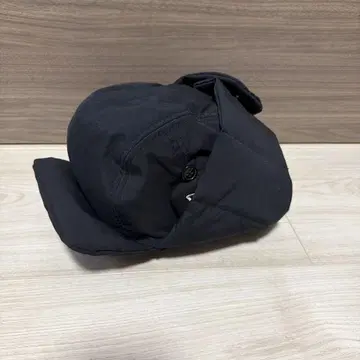 [ M ] 일리 낚시 클럽 블랙 다운 귀도리 모자