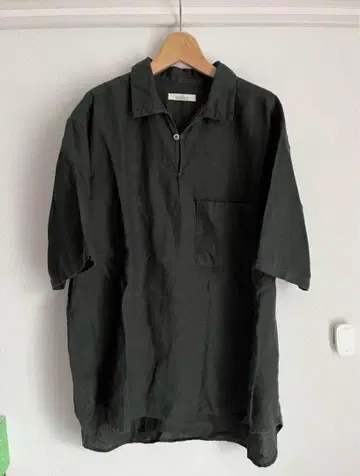 CONFECT 컨팩트 린넨 반팔 스키퍼 셔츠