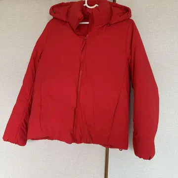 UNIQLO 후드 부착 레드 다운 자켓 M