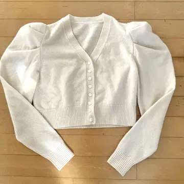 cygne 시뉴 하트 버튼 가디건 Laure 몇 회 착용