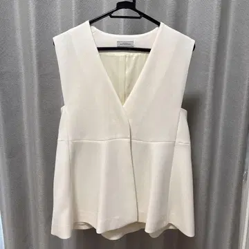 UNITED ARROWS 화이트 베스트