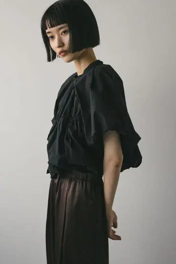 개더 숏 블라우스(STYLE MIXER)