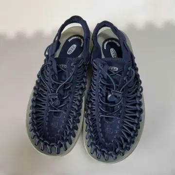 KEEN 네이비