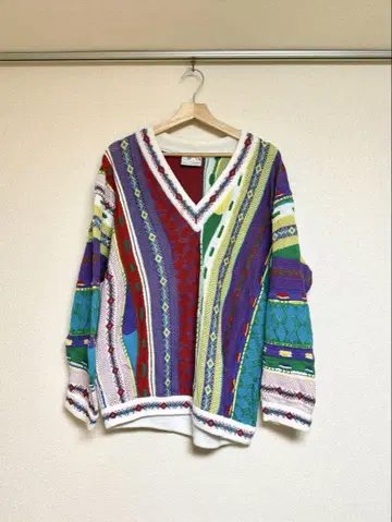 새상품급 COOGI V넥 3D 니트 호주산 L
