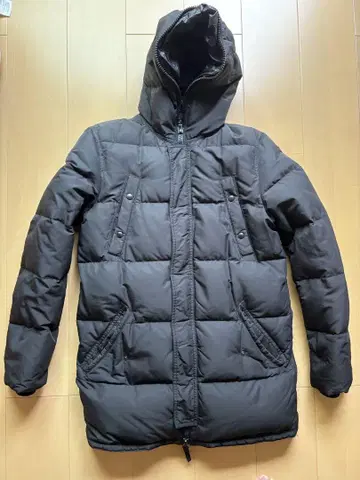 DUVETICA 블랙 다운 자켓 46