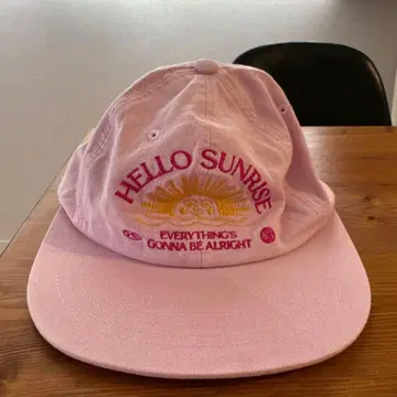 HELLO SUNRISE 자수 캡 핑크