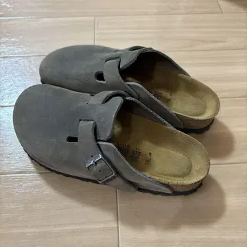 새상품급 BIRKENSTOCK 보스턴 22.5cm