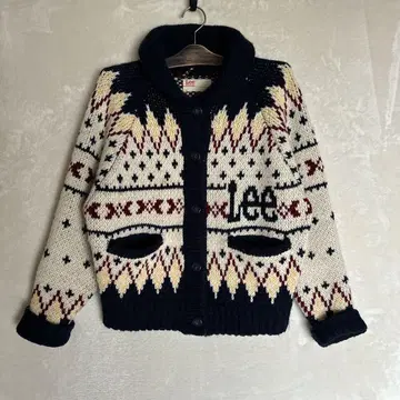 아가일 무늬 니트 가디건 카우친 Lee