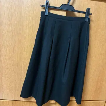 [ 새상품급 ] 마린프랑세즈 개더 스커트 블랙 울