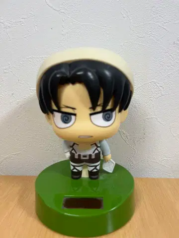 [ 묶음 할인 가능 ] 진격의 거인 유라유라 솔라 리바이 병장