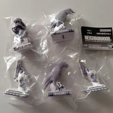 NEIGHBORHOOD 피규어 컬렉션 4체 세트