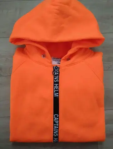 캡틴스 헬름 후드티 L