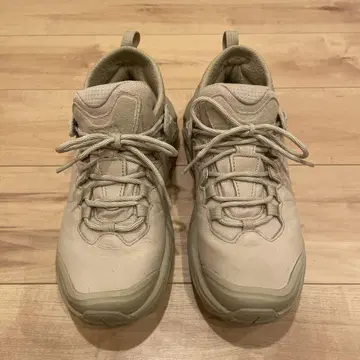 HOKA KAHA3 LOW GTX 25.5cm